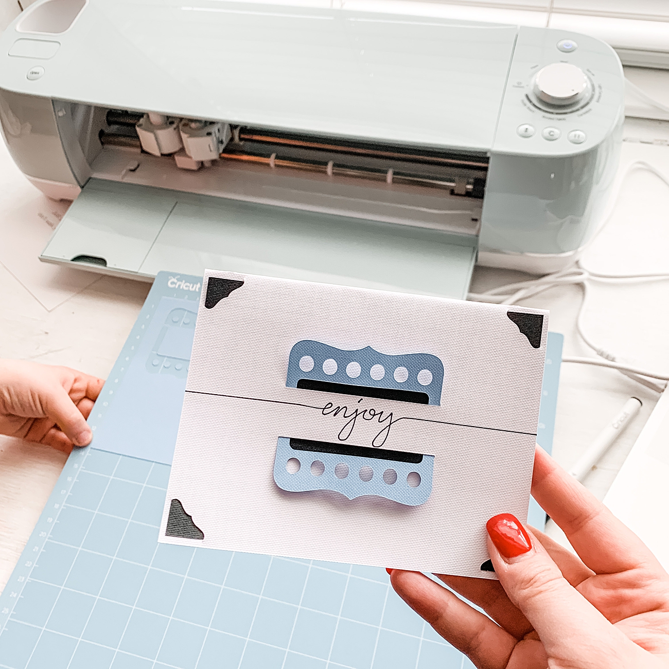 A Newbie’s Guide to the Cricut Explore Air 2 | Product Review
